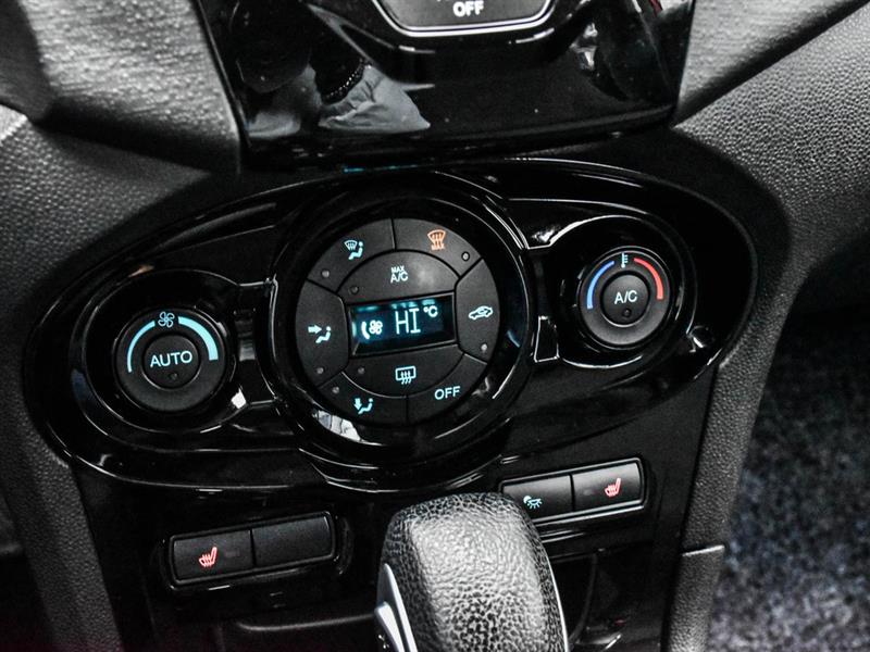 ford Fiesta 2015 - 23