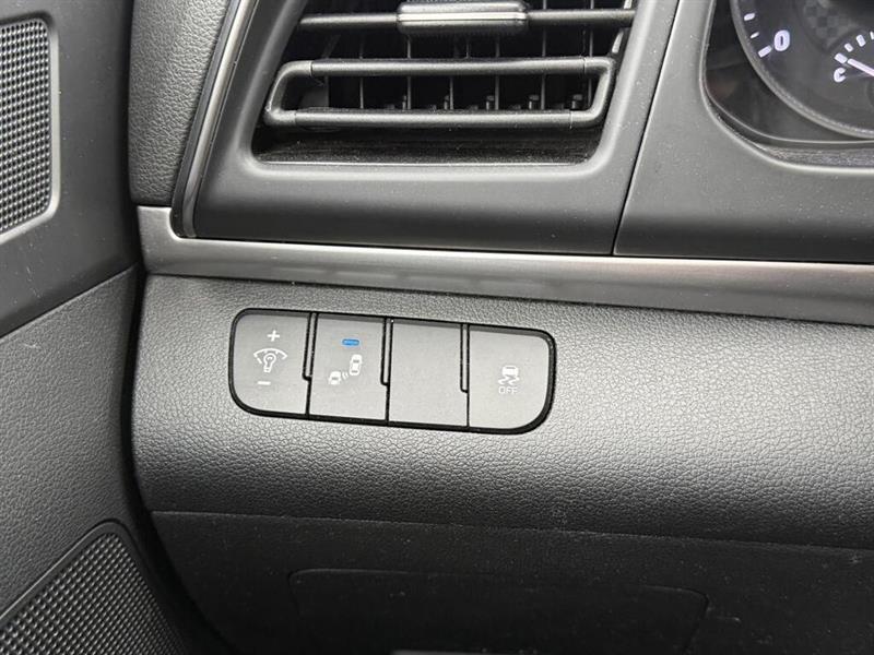 hyundai Elantra 2020 - 10