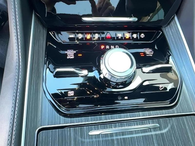 jeep Wagoneer L 2023 - 13