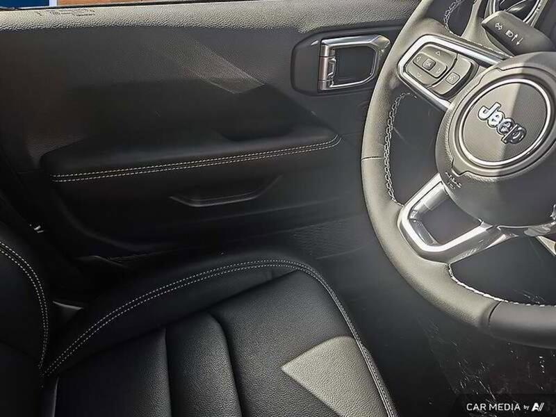 jeep Wrangler 2025 - 17