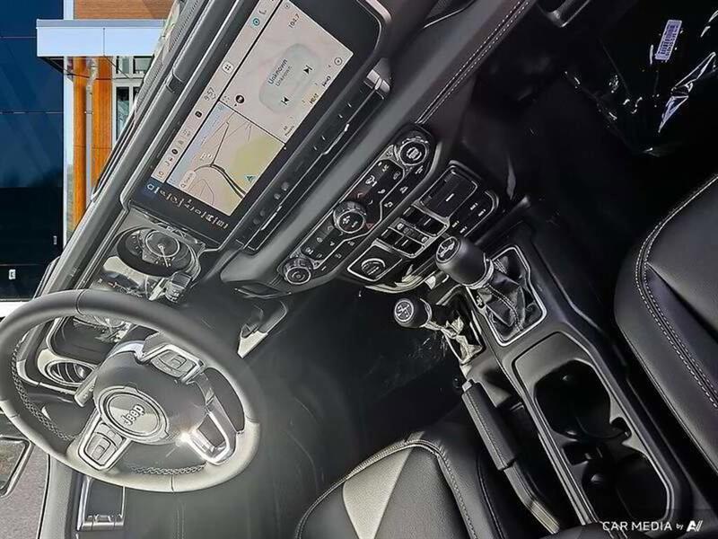 jeep Wrangler 2025 - 18