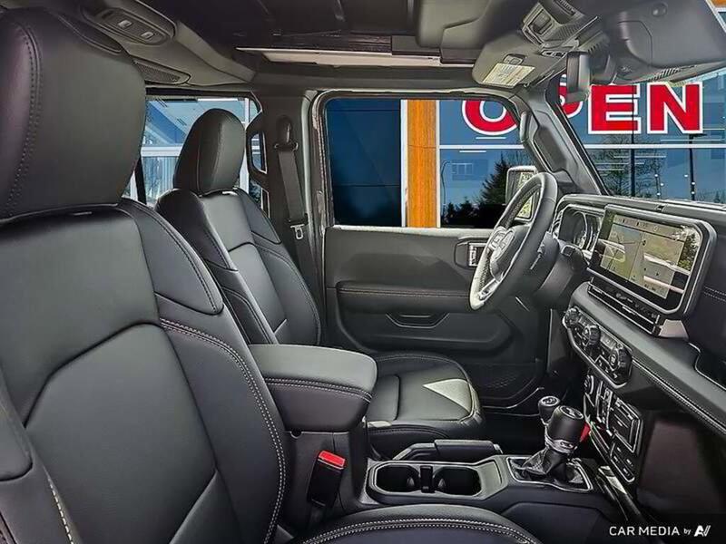 jeep Wrangler 2025 - 22