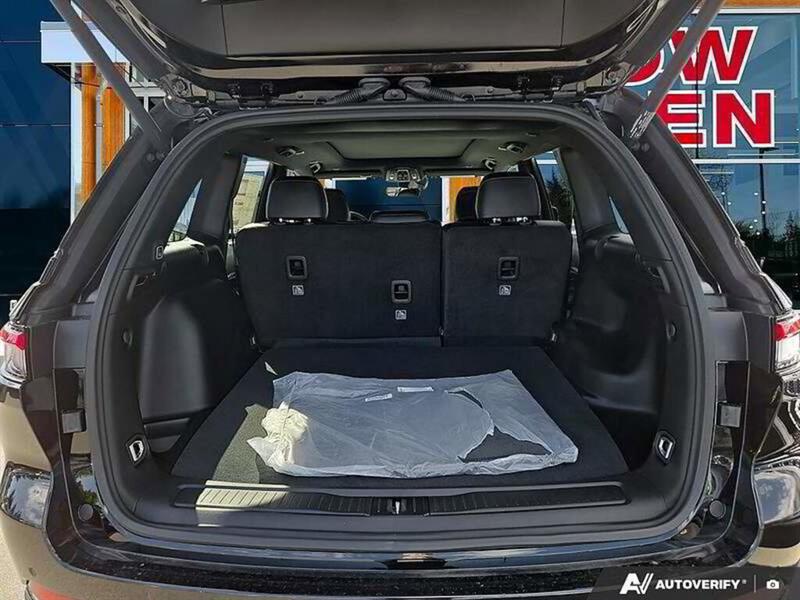 jeep Grand Cherokee 2025 - 12