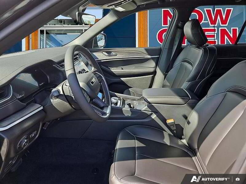 jeep Grand Cherokee 2025 - 13