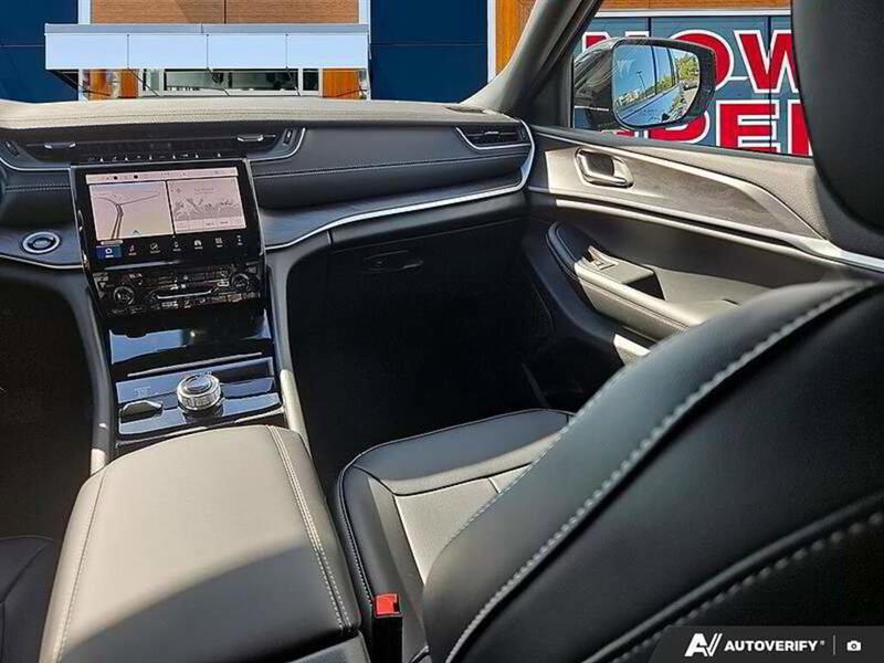 jeep Grand Cherokee 2025 - 25