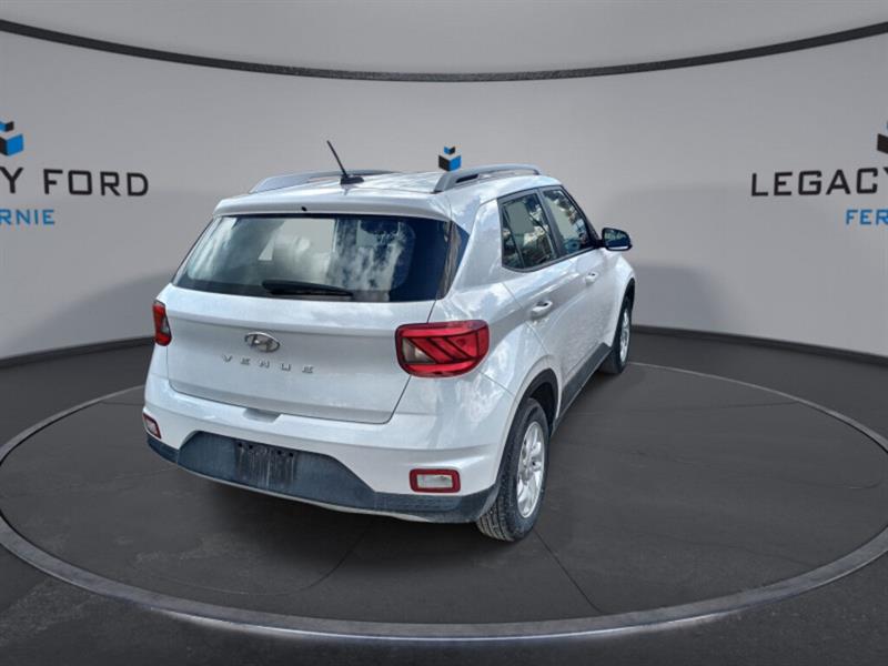 hyundai Venue 2023 - 8