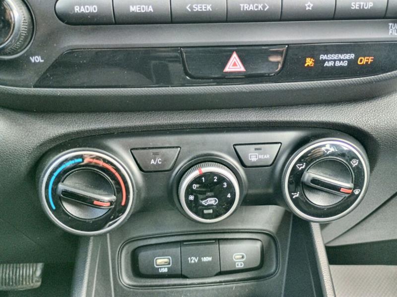 hyundai Venue 2023 - 16