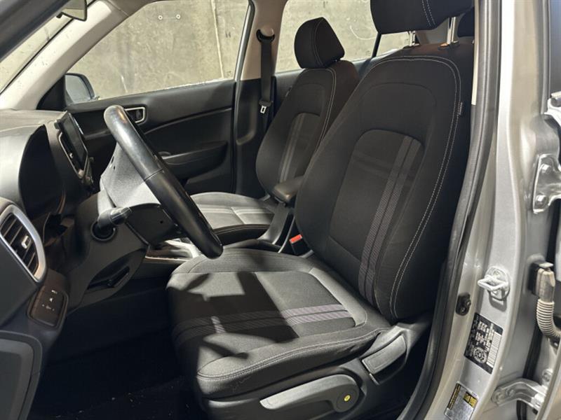 hyundai Venue 2022 - 13