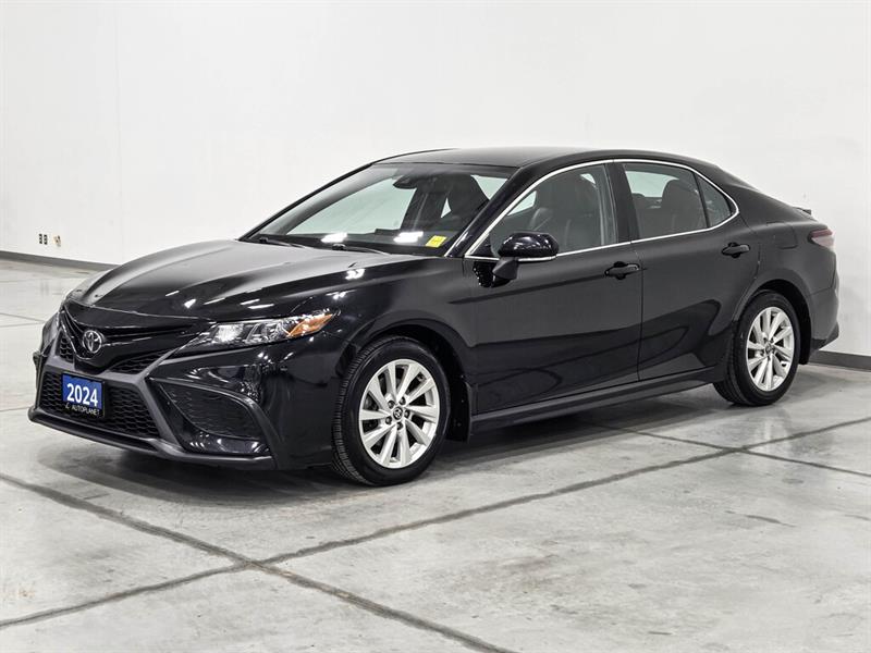 toyota Camry 2022 - 27