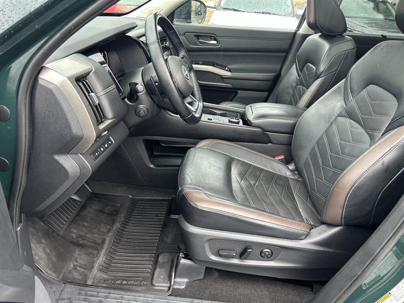 nissan Pathfinder 2023 - 25
