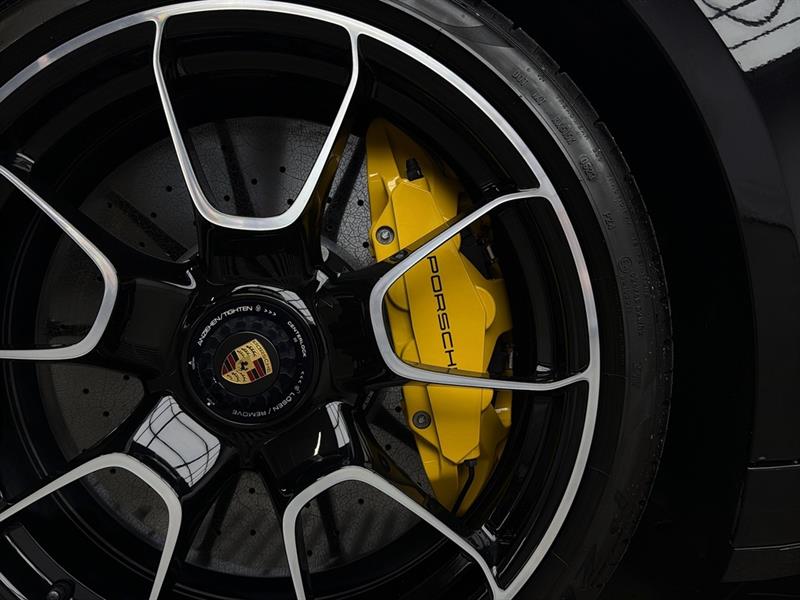 porsche 911 2023 - 11