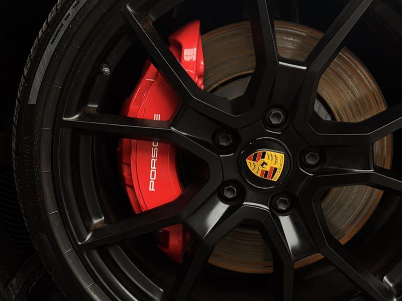 porsche Taycan 2023 - 12