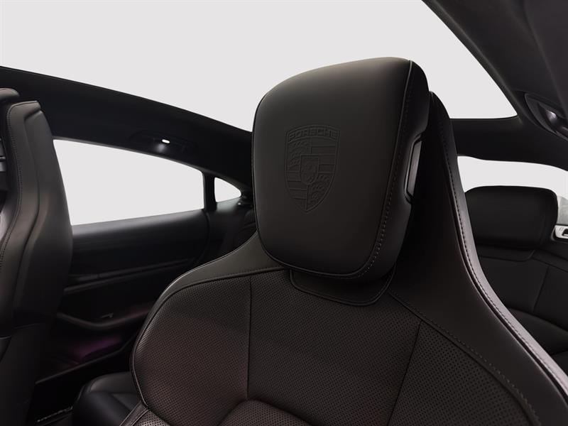 porsche Taycan 2023 - 25