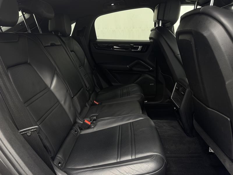 porsche Cayenne 2021 - 32
