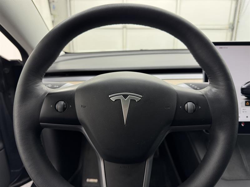 tesla Model 3 2022 - 19
