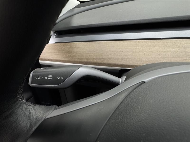 tesla Model 3 2022 - 21