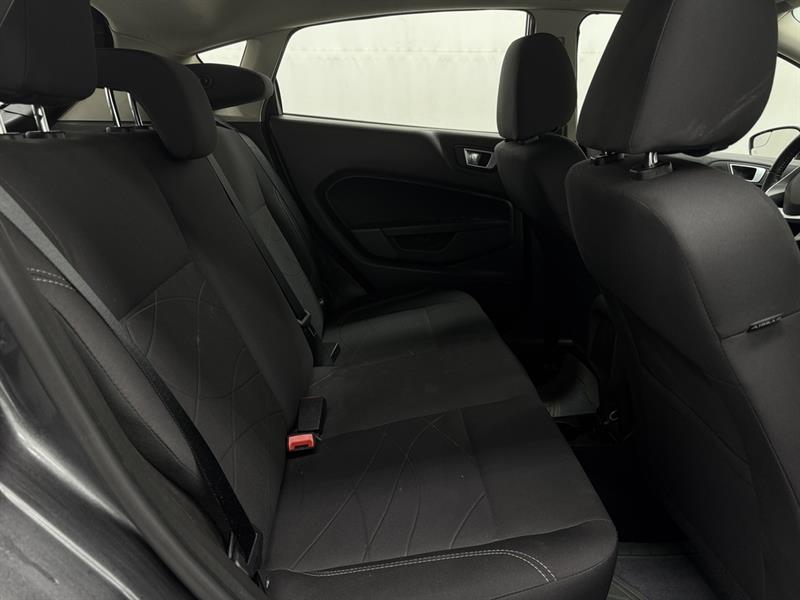 ford Fiesta 2015 - 28