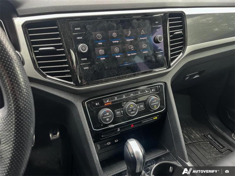 volkswagen Atlas 2022 - 16