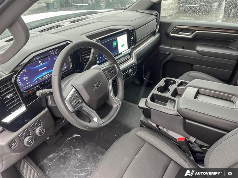 chevrolet Silverado 1500 2025 - 11