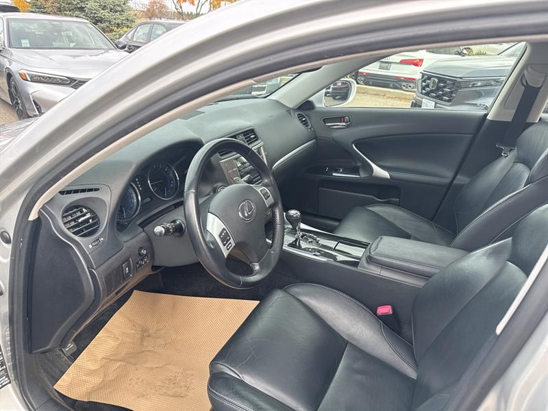 lexus IS 250 2012 - 11