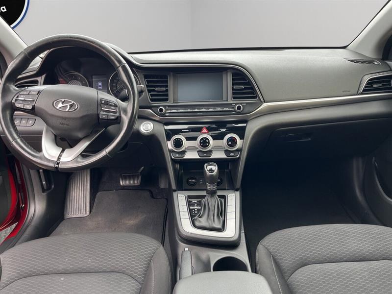 hyundai Elantra 2020 - 16