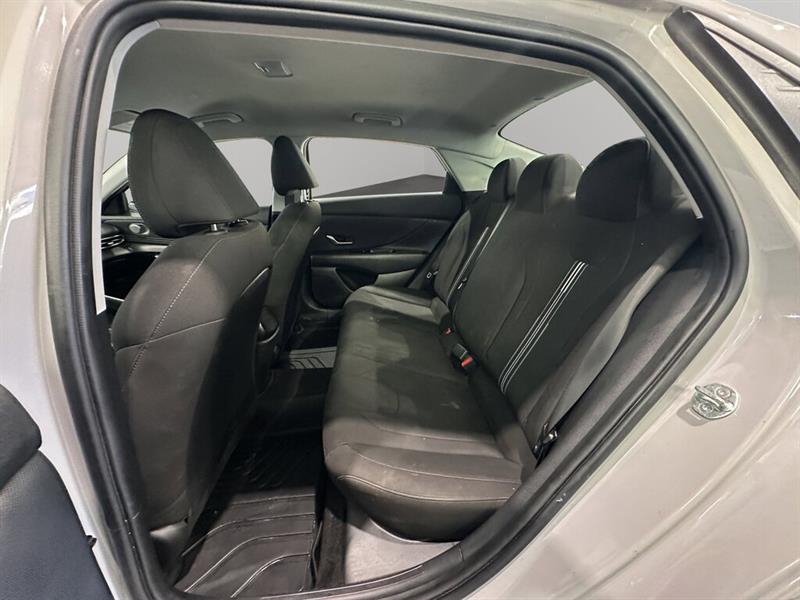hyundai Elantra 2021 - 24