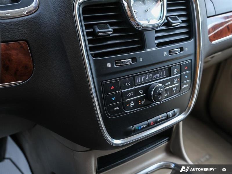 Chrysler Town & Country 20