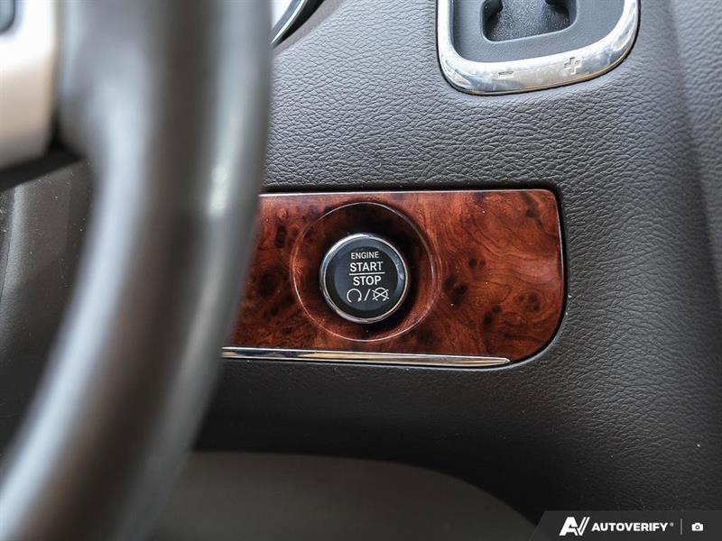 Chrysler Town & Country 27