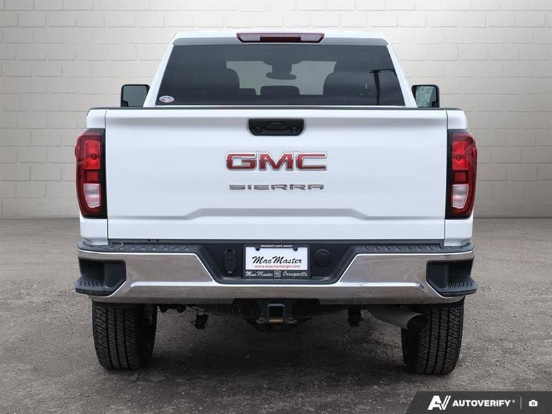GMC Sierra 4