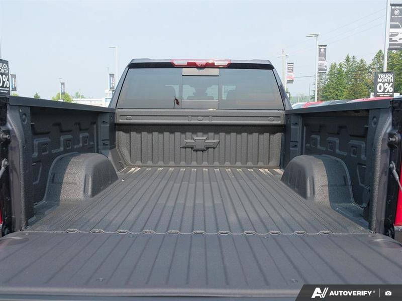 chevrolet Silverado 1500 2023 - 14