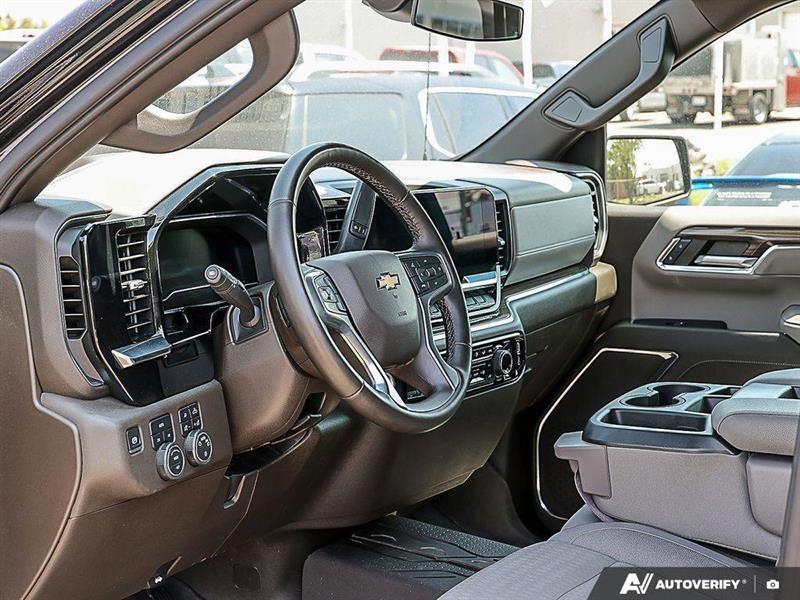 chevrolet Silverado 1500 2024 - 16