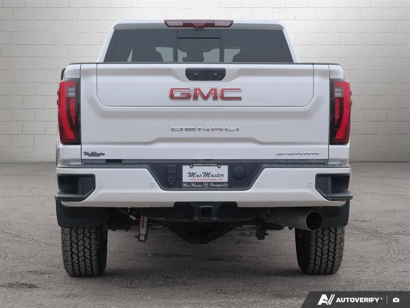 GMC Sierra 4