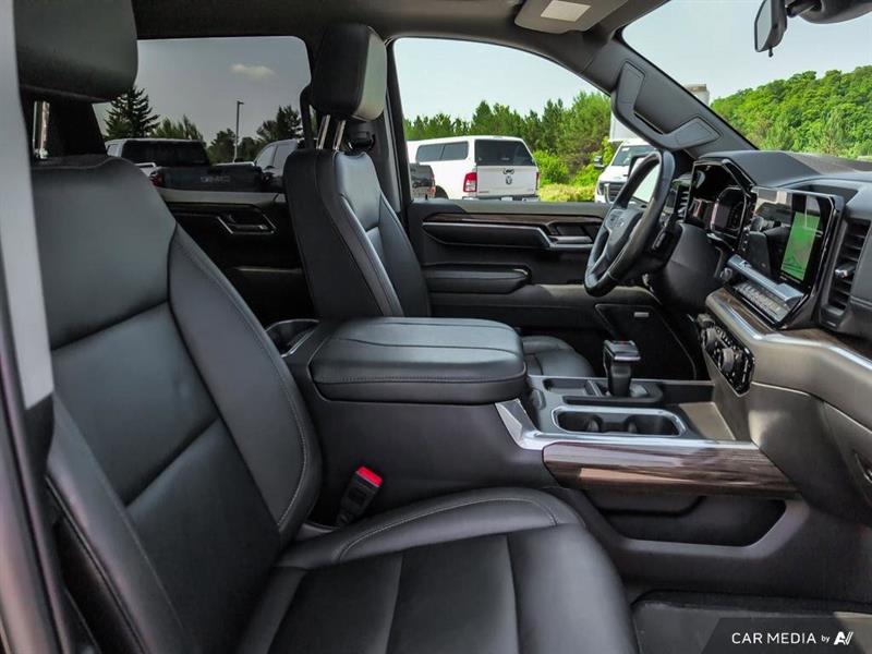 chevrolet Silverado 1500 2024 - 25