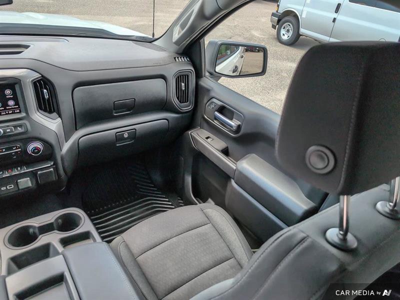 chevrolet Silverado 1500 2023 - 26