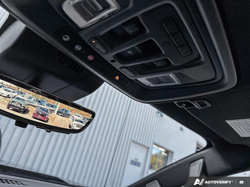 chevrolet Silverado 1500 2023 - 23