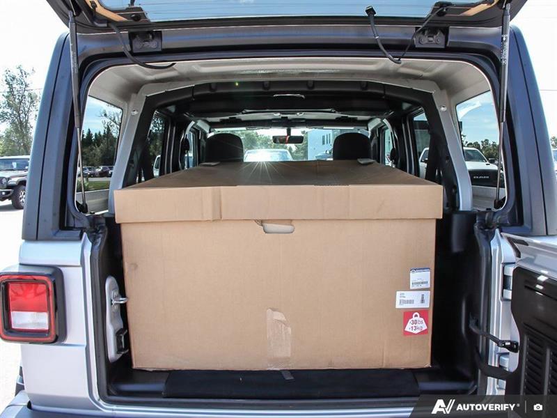 jeep Wrangler 2023 - 11