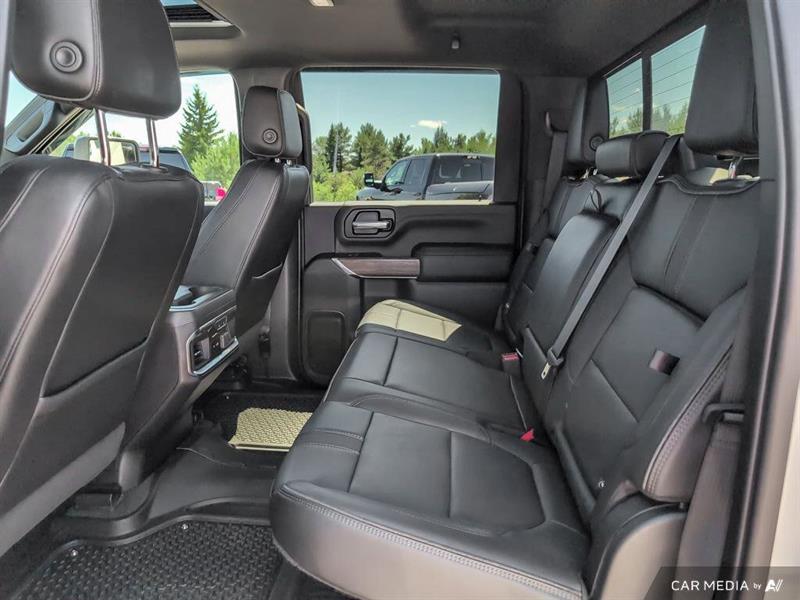 chevrolet Silverado 2500HD 2023 - 26