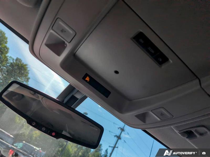 chevrolet Silverado 1500 2018 - 23