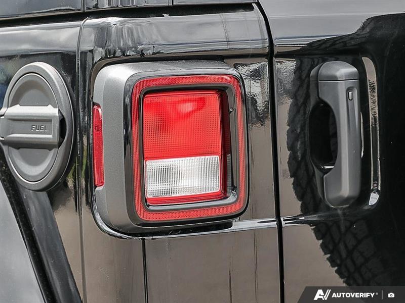 jeep Wrangler 2023 - 12