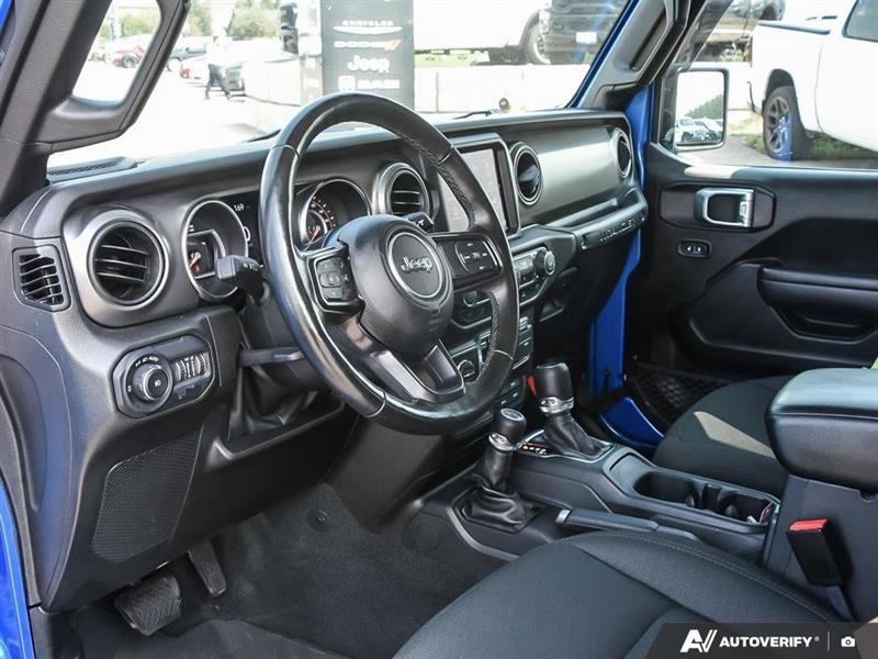 jeep Wrangler 2022 - 13