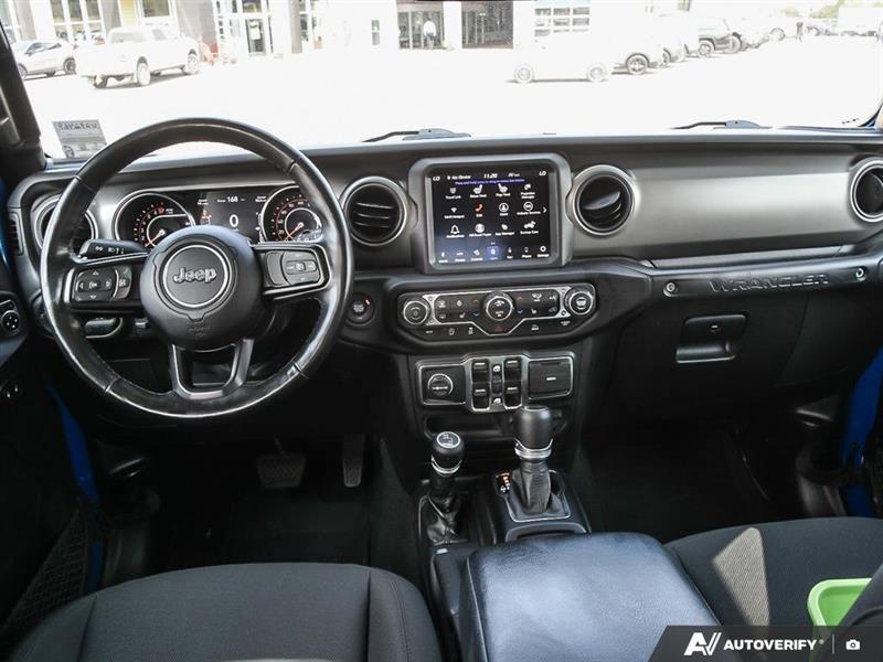 jeep Wrangler 2022 - 25