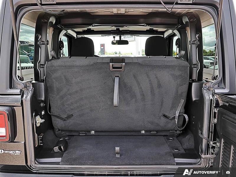 jeep Wrangler 2019 - 11