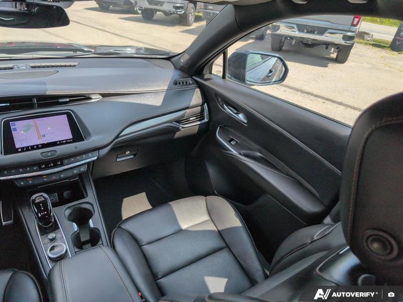 cadillac XT4 2020 - 28