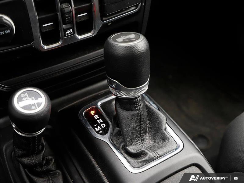 jeep Wrangler 2023 - 25