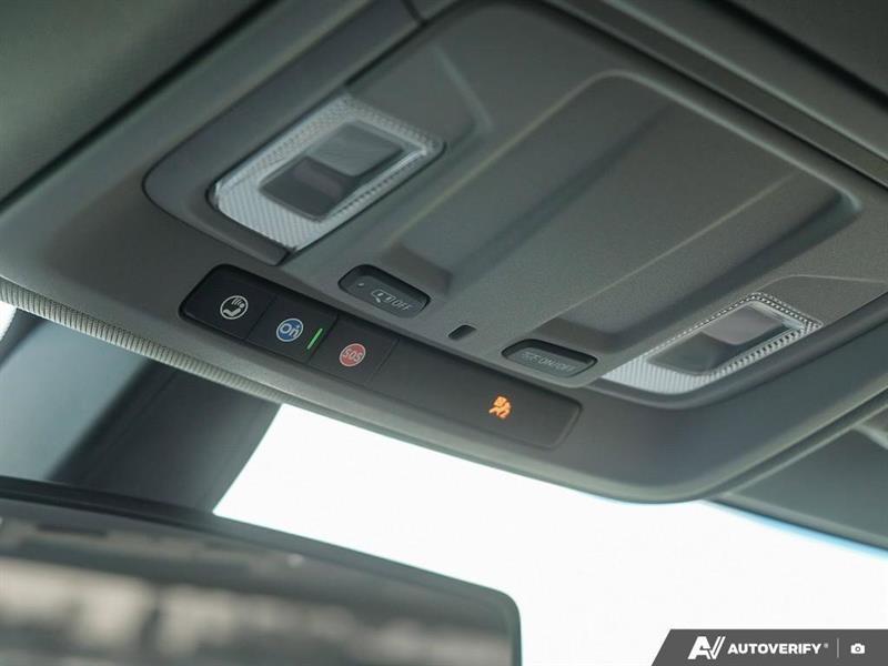 chevrolet Silverado 1500 LTD 2022 - 26