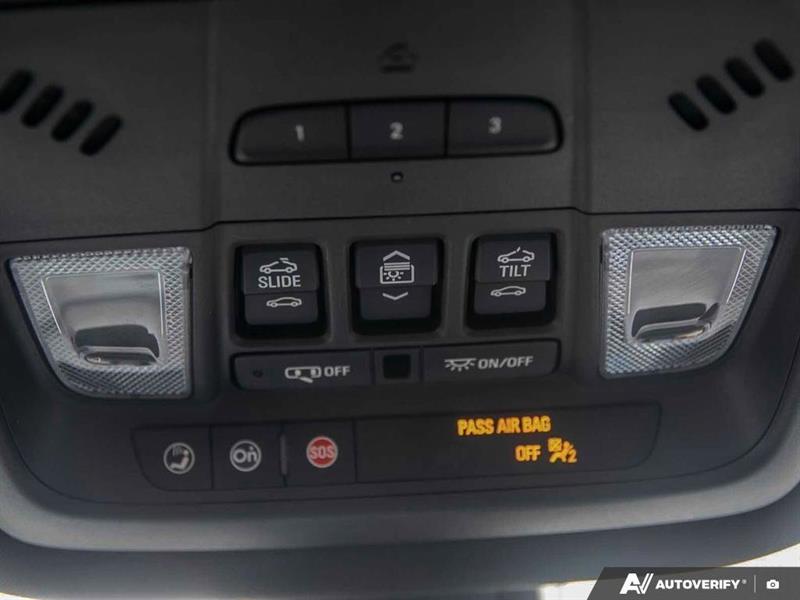 buick Enclave 2023 - 36