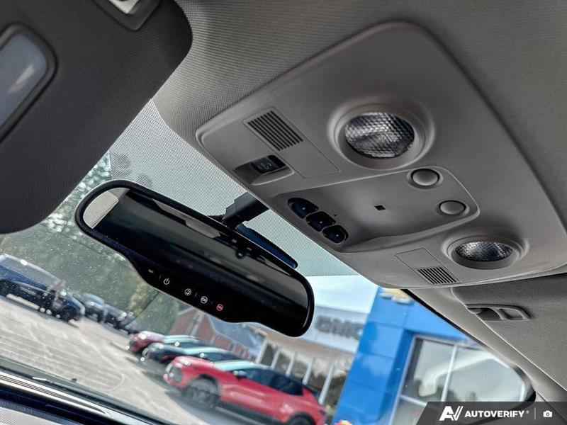 buick Enclave 2017 - 24