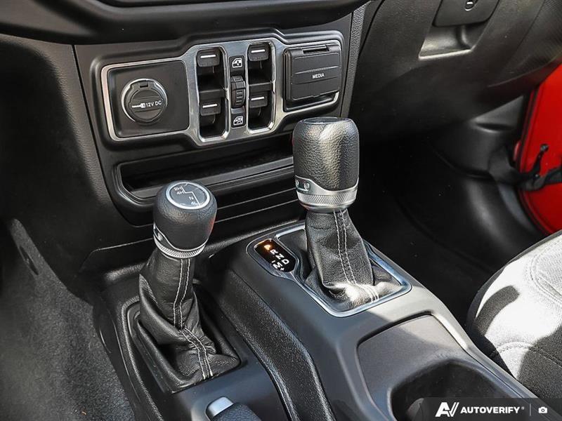 jeep Wrangler 2022 - 19