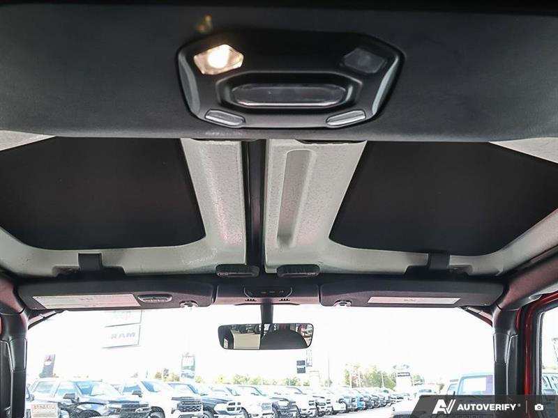 jeep Wrangler 2022 - 26