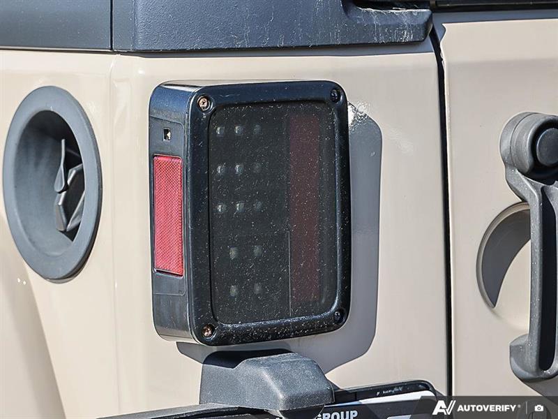 jeep Wrangler Unlimited 2016 - 12